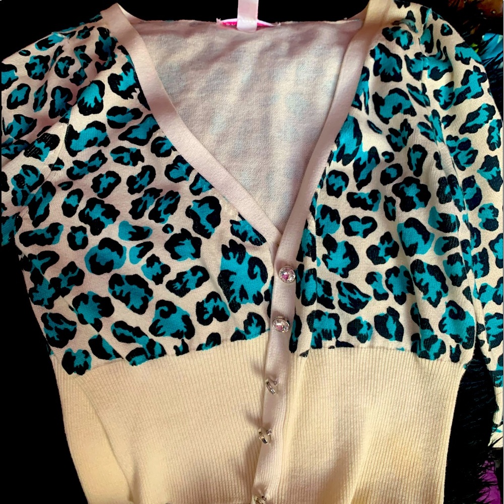 Betsey Johnson M Leopard Animal Print Cropped Sweater blue RARE bling